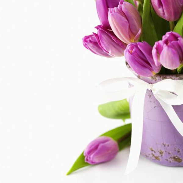 años de gran decoración-con-rosa-tulipán mesa