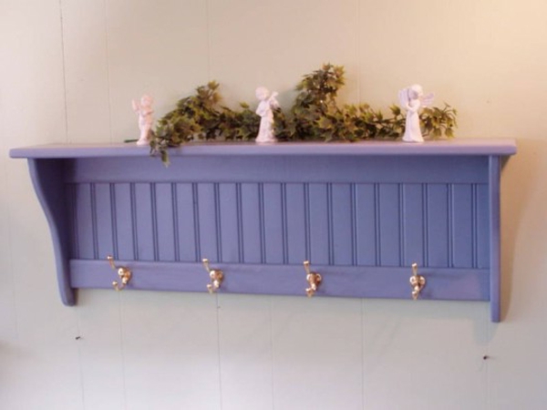 armario-haz-tú mismo-color púrpura - pequeñas figuras decorativas en blanco