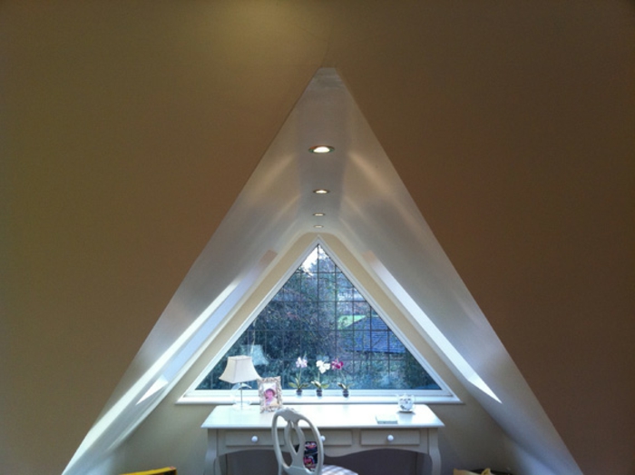 त्रिकोण खिड़की-बहुत-modern- के लिए पर्दे-देखो
