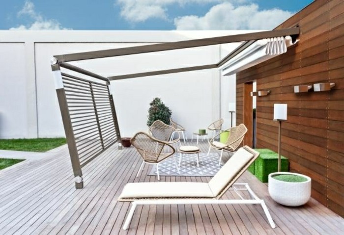 Градинско-идеи-пергола-метални украса-дървена градинска мебел-столове от ратан-преоразмеряват