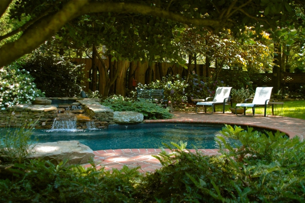 jardín-piscina-hermosa-Ambiente