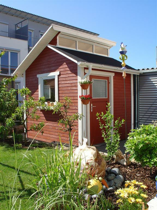 градинска къща - евтина купува - привлекателен покрив