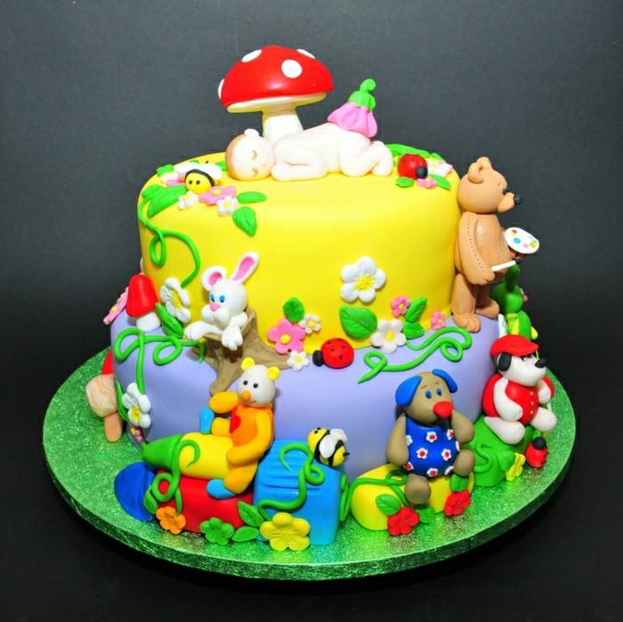 rođendanska torta-za-djecu-zanimljivo-oprema-šareni dizajn