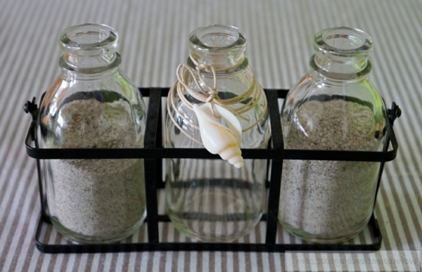 ispunjene boce s pijeskom - pomorsko ukras - kreativne ideje shvaćaju