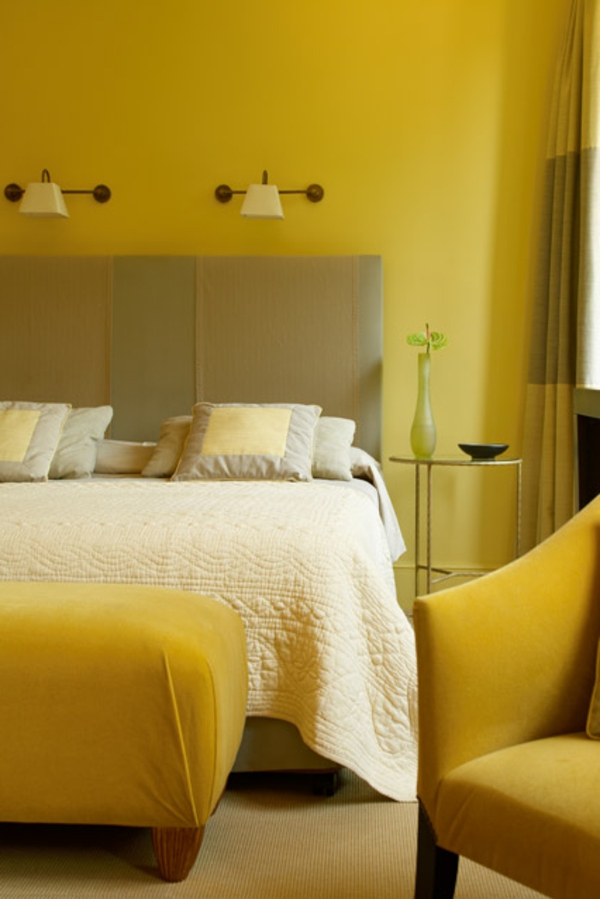 الأصفر وظلال غرف نوم