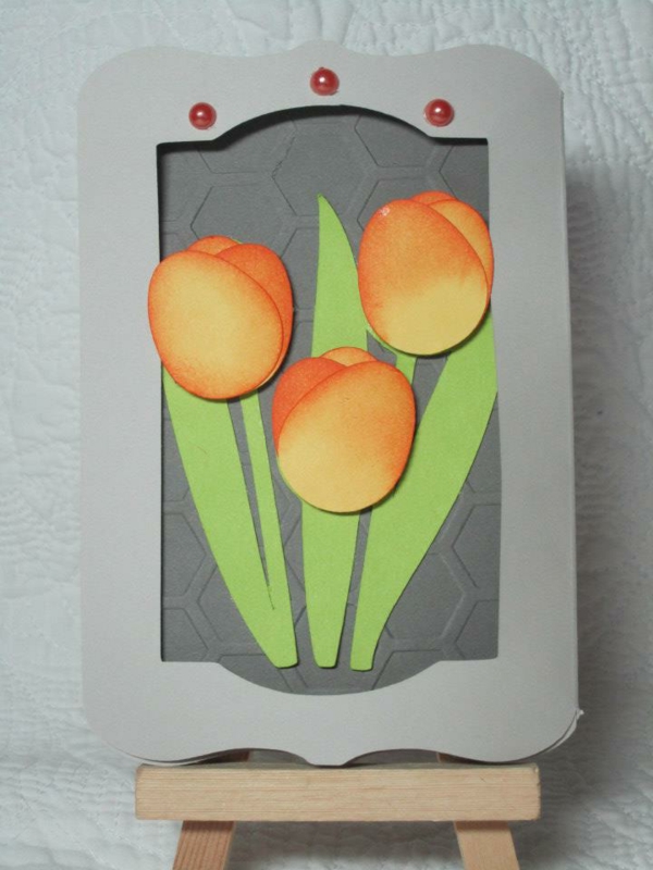 žuto-tulipan-obrt-papir-narančasta i siva