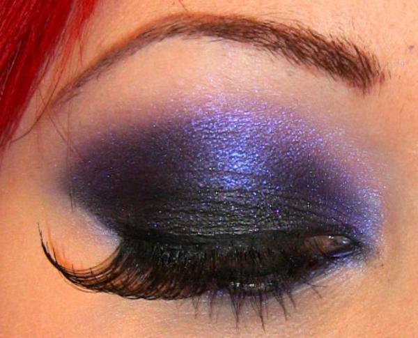 maalattu silmät tummaa violetti väri