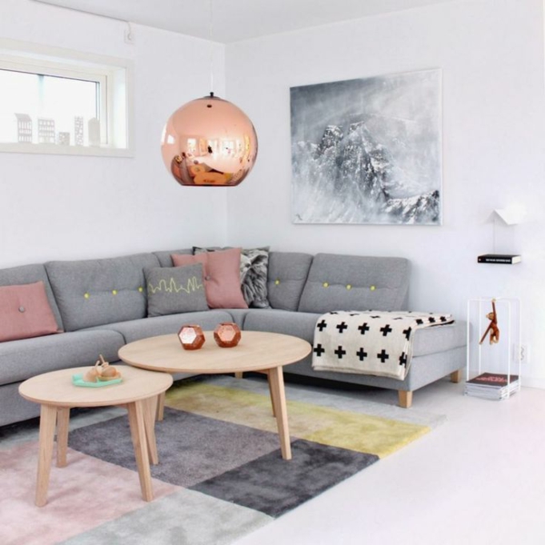 възможности за по-жив сив дизайнерски диван