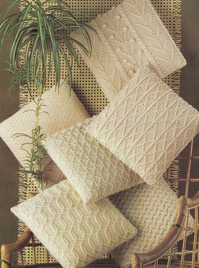 Плетено Cushion плетат-Окабеляване различни модели Beige
