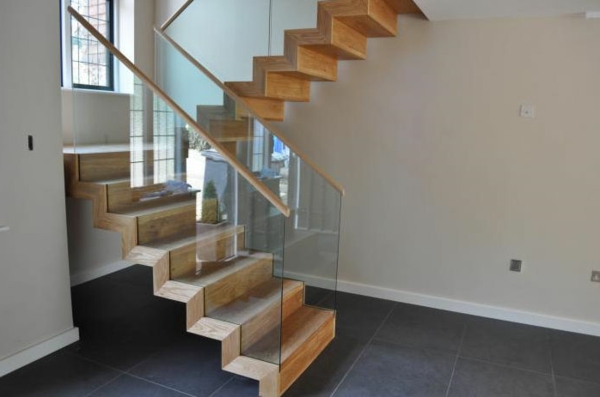 zgotovljena stubišta-konstrukt-lijep dizajn - stakleni teren