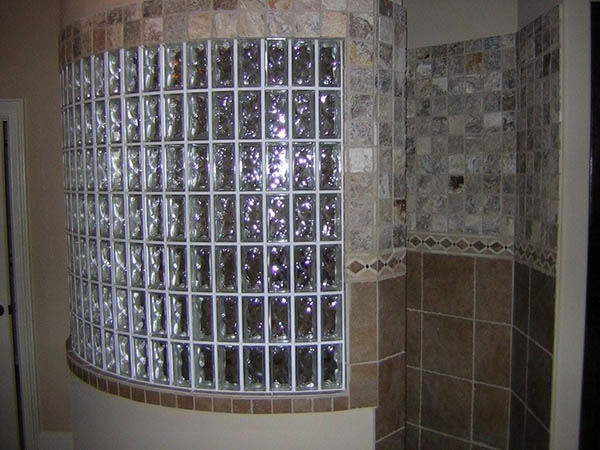 Los ladrillos de vidrio-por-ducha-hermosa-diseño