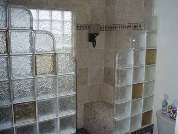 Los ladrillos de vidrio-por-ducha-super-diseñada