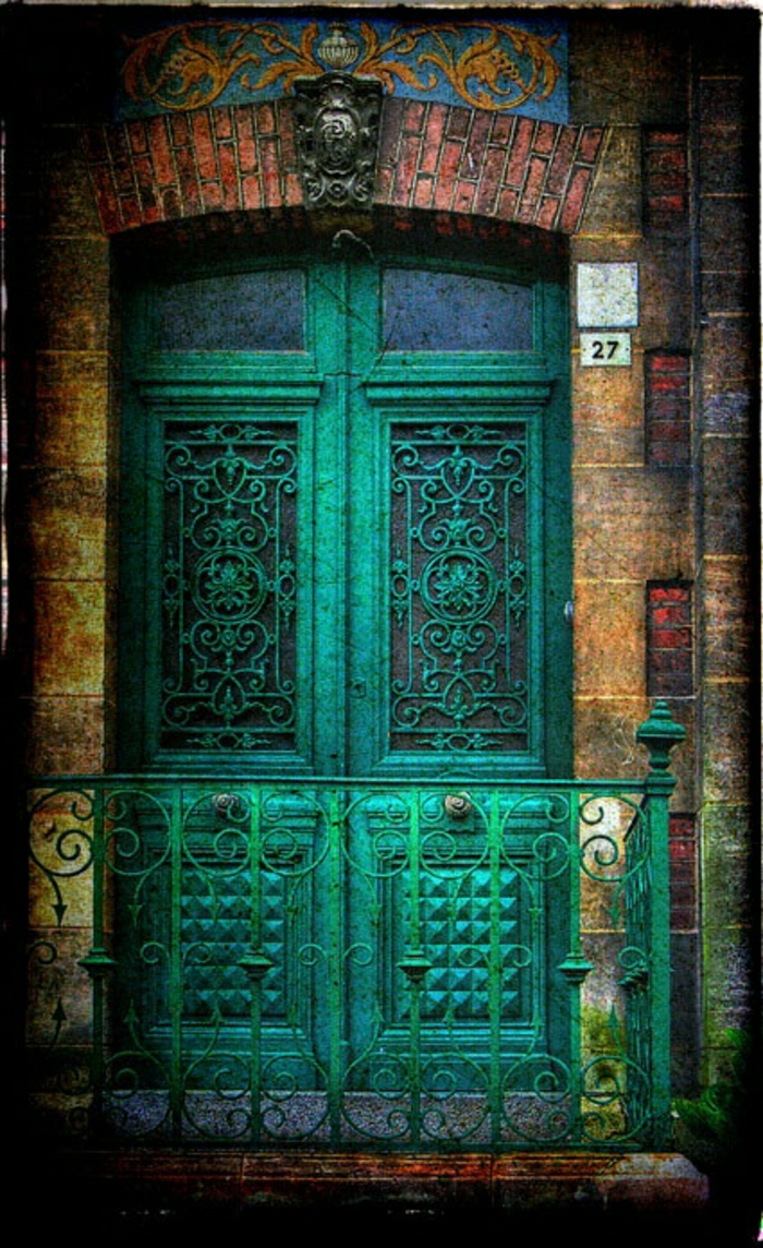 clôture vert porte-Moyen-Orient-cru style ornements bâtiment en briques de verre