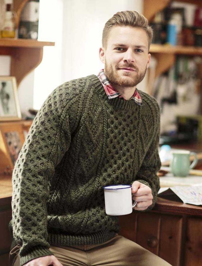 зелено-пуловер-за-мъже-ирландски модели за плетене ирландски пуловер