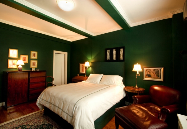 zeleni zid dizajn-za-spavaća soba-tamno-nijansiranim
