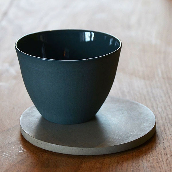 siva espresso šalice moderne modele u tamnoj boji
