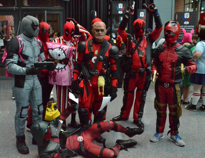 смешни групови костюми от Deadpool - всички варианти