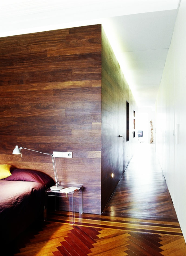 folyosó tervezés fal fából készült ágy