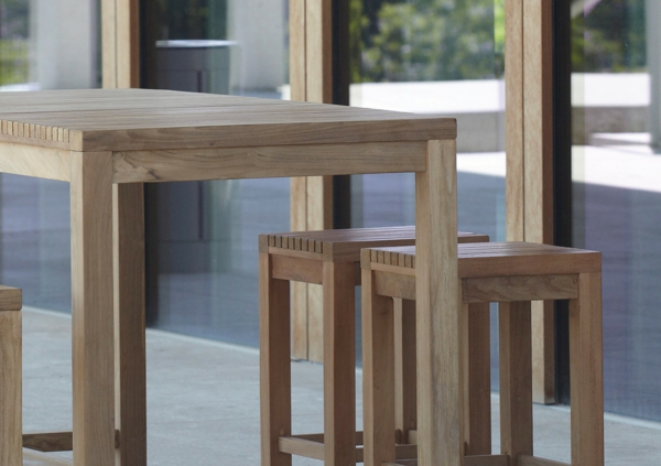 drveni bar stol sa stolicom-po Out