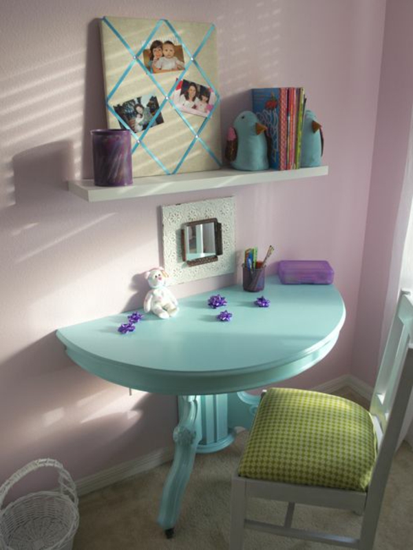 félkör alakú asztal világoskék színű Nursery