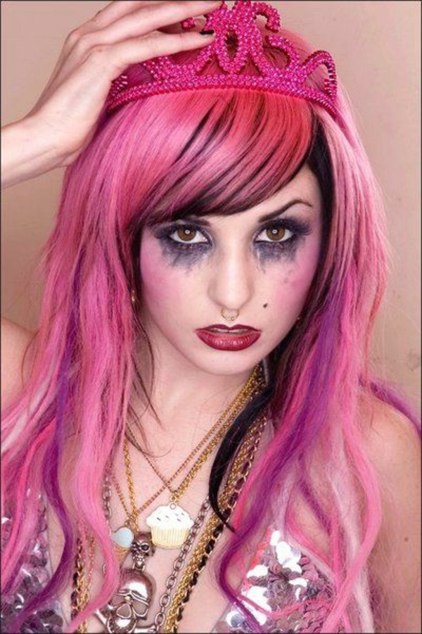Halloween hairstyles u ružičastoj boji