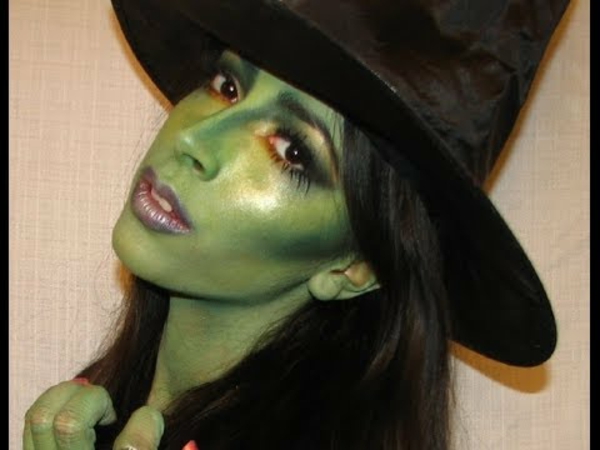 Halloween meikki ideoita-noita-face-in-vihreä väri