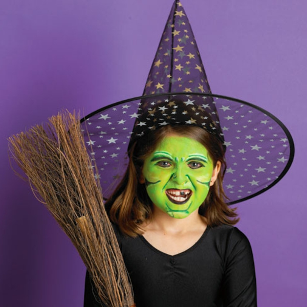 mädhen-zeleno-lice Halloween makeup idejama Witch-