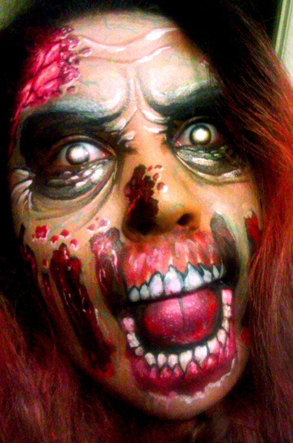 halloween-zombi-šminka-crveno-nijansiranim