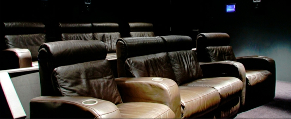 kućno kino-lijepa-dizajn-kožna fotelja