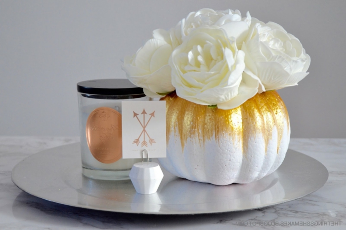 DIY Styrofoam-kurpitsa, valkoiset ruusut, kaunis syksyn koristelu, ideoita ja ohjeita