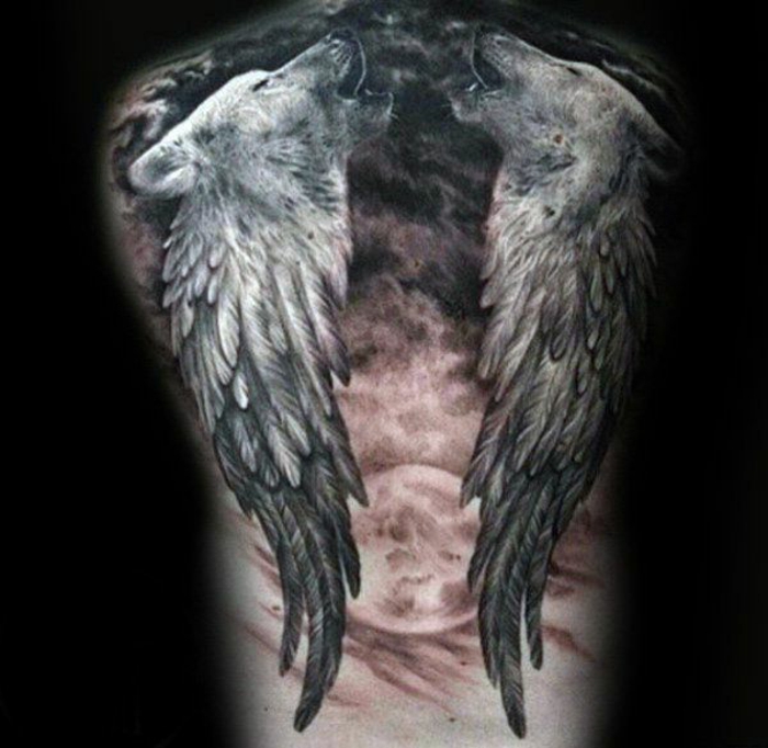veliki crveni mjesec i dva crna anđeoska krila i dva zavijena vukova - ideja za tetovažu anđela za muškarce