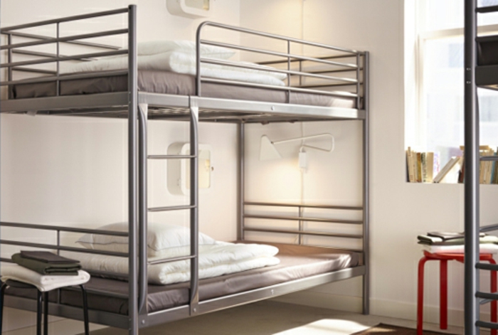 emeletes ágy-for-felnőtt-modell-a-kis-szoba