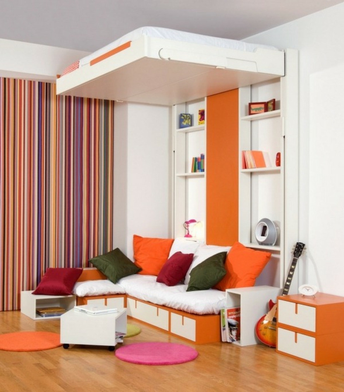 سرير مرتفع مقابل الكبار اللون البرتقالي واللون