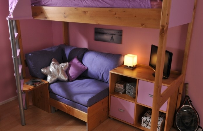 krevet na kat-vlastite-graditi-to-je-a-visoko krevet-za-djevojke