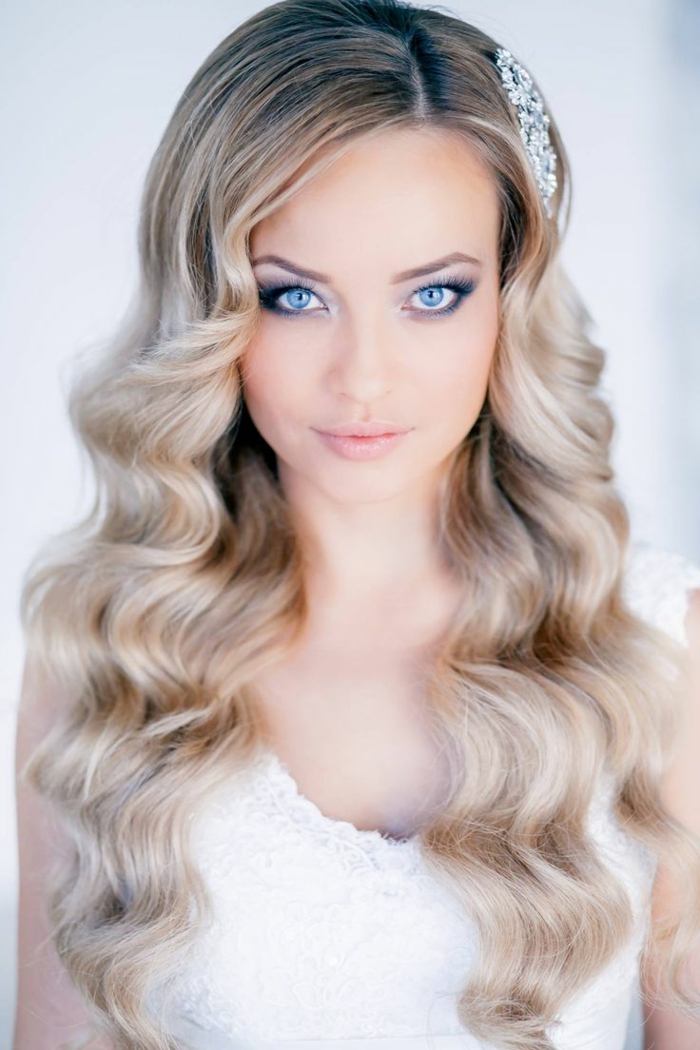 svadbene frizure-za-duge kose-brews-s-plave oči