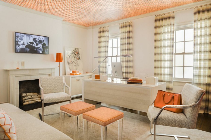 المكاتب المنزلية مجموعة اللون البرتقالي والعناصر مقابل أكثر الإبداع