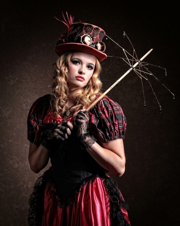 hat-i-crveno-dress-a-steampunk-odjeća-za-dame