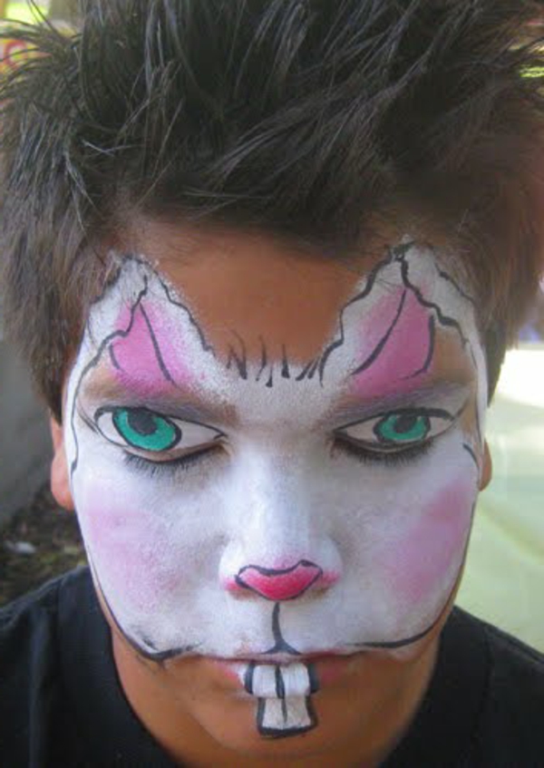 interesting-lie-face-make-up-very, very creative