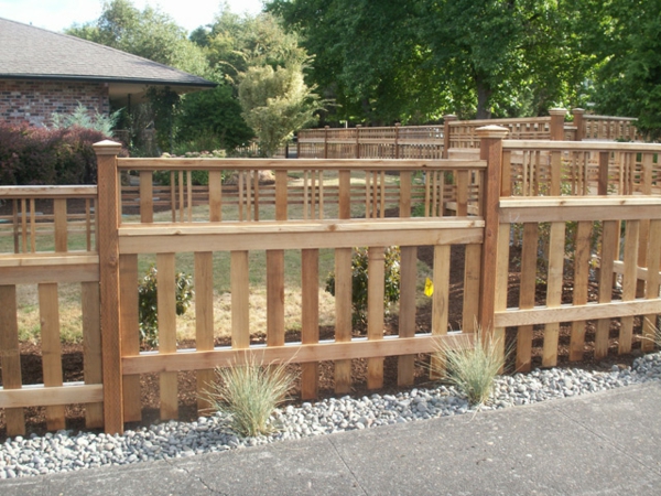 حديقة السياج الخشب فكرة تصميم الحديقة
