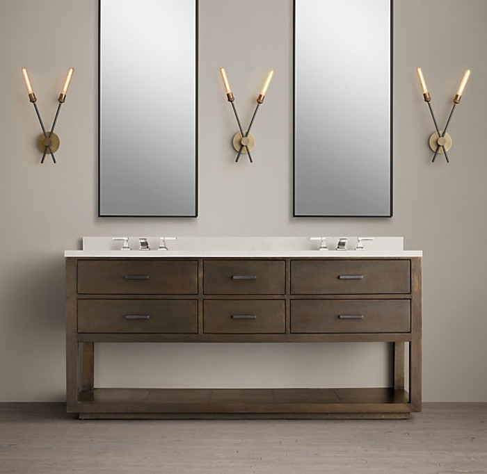 Интересен модел мивка-шкаф и две пра-огледало