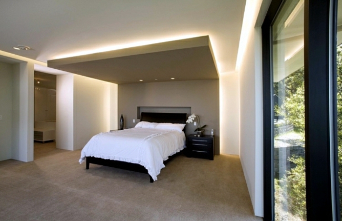interesante-dormitorio-indirecto-iluminación de techo