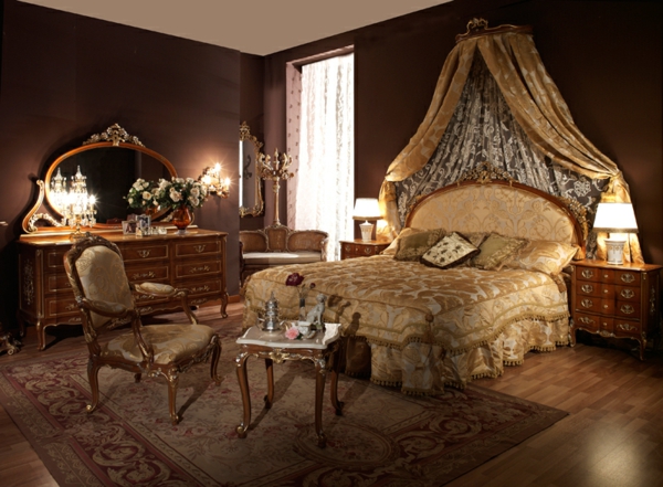 Италианската спалня-легло-с-завеси