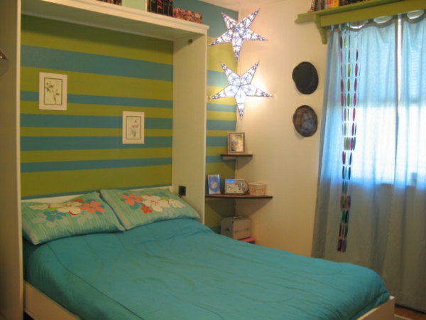 υπνοδωμάτιο νεολαίας με ντουλάπα, κρεβάτι-μπλε-κρεβάτι