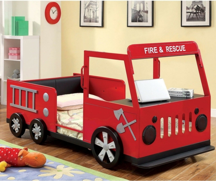 חדר ילדים להקים מכונית אש מכונית אדום מכונית רעיונות המיטה ועיצובים תמונות שחור ולבן צהוב