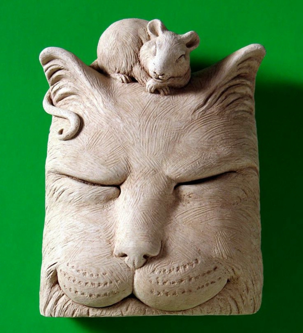 котка фигури-на-керамични-стена с мишка