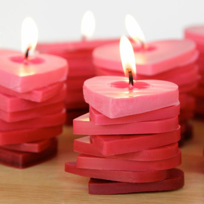 velas de bricolaje rosa en forma de corazón