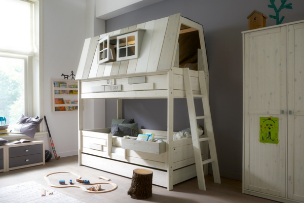dječja igraonica - samostalna gradnja - kuća s stepenicama - bijela boja