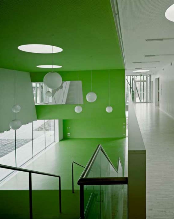 детска градина-интериор-зелени стени