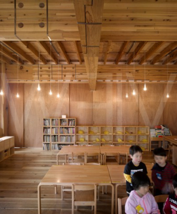 детска градина-интериорен дизайн-дървени-трапезария