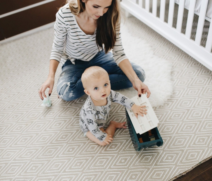 обзавеждане на детската бебешка мама и бебешки игри заедно в идеите за бебешки килими